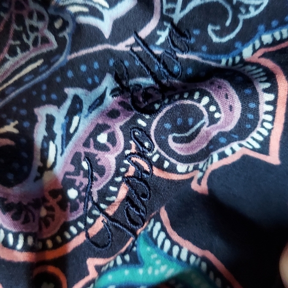 Bundle of 3 size medium tops, old navy plaid Gap chambray Taso Elba paisley - Picture 4 of 5